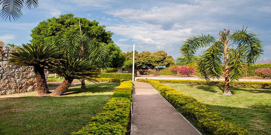 Zonas verdes Hotel Bosques Girardot Zonas verdes Hotel Bosques Girardot